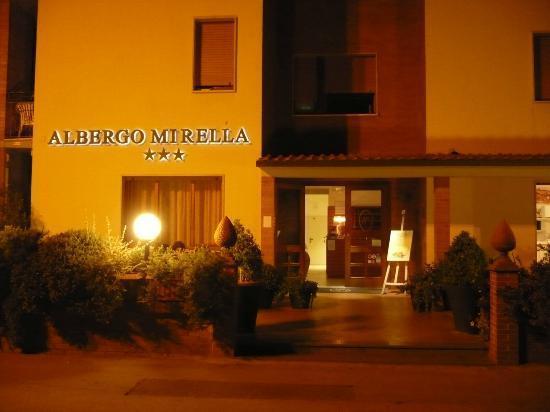 Hotel Mirella Castiglione della Pescaia Εξωτερικό φωτογραφία